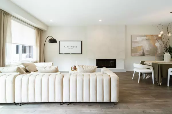 Surrey, BC V0V 0V0,1833 165a ST #120