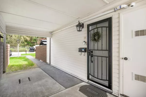 Surrey, BC V3T 1X6,14165 104th AVE #131