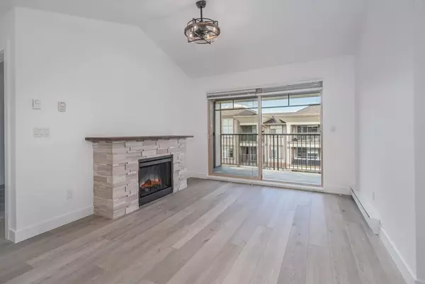 Maple Ridge, BC V2X 8W6,12248 224 ST #408