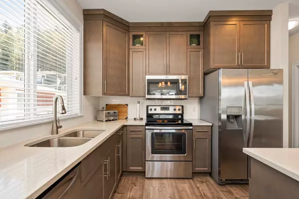 Chilliwack, BC V2R 0W1,6026 Lindeman ST #57