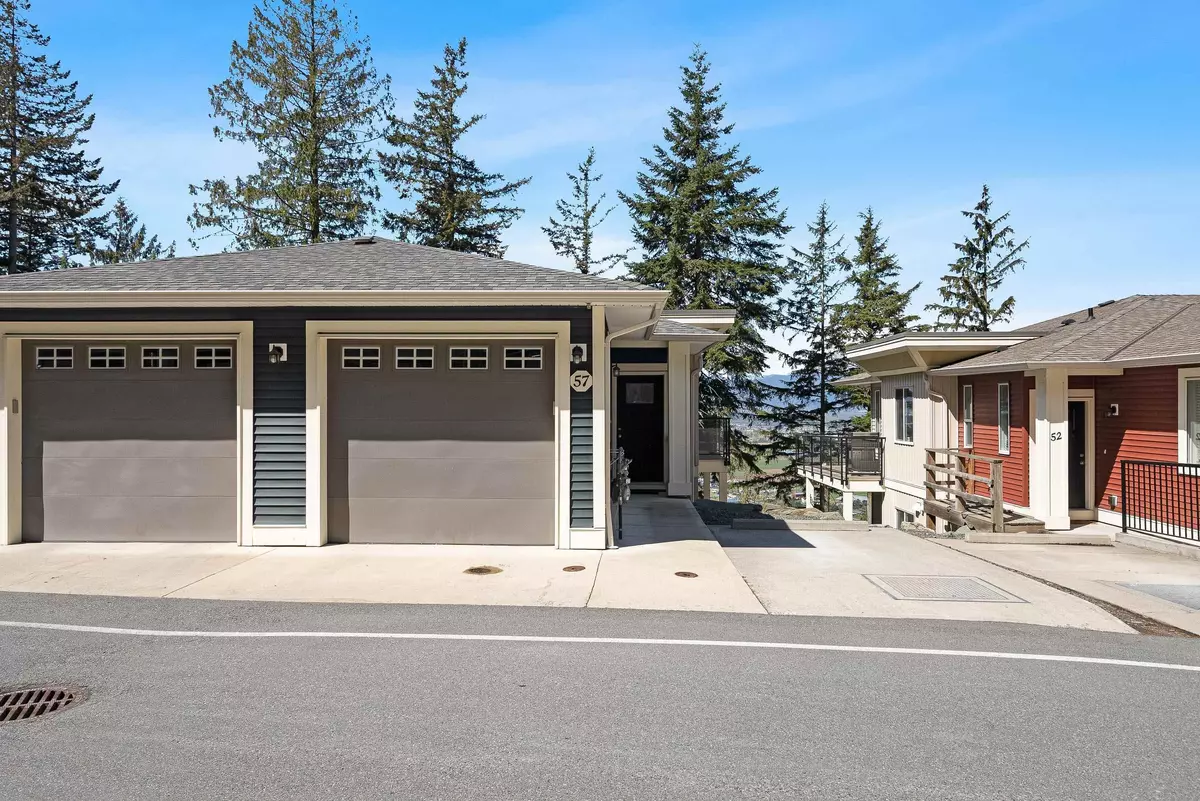 Chilliwack, BC V2R 0W1,6026 Lindeman ST #57