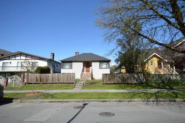 Vancouver, BC V5N 2B7,1585 E 13th AVE