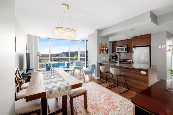 Coquitlam, BC V3B 0C4,2968 Glen DR #2901