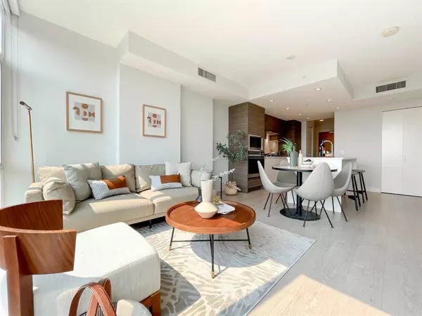 Richmond, BC V6Y 0L3,6833 Buswell ST #906