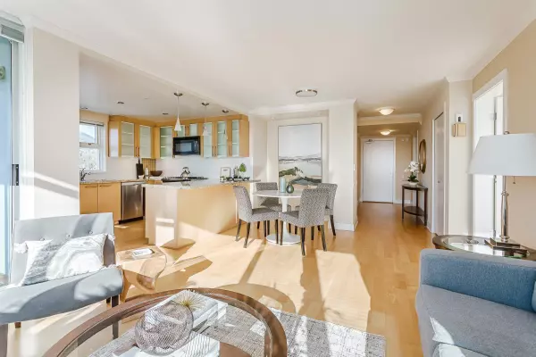 North Vancouver, BC V7M 3P4,121 W 16th ST #903