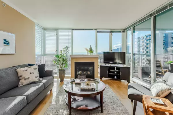 North Vancouver, BC V7M 3P4,121 W 16th ST #903