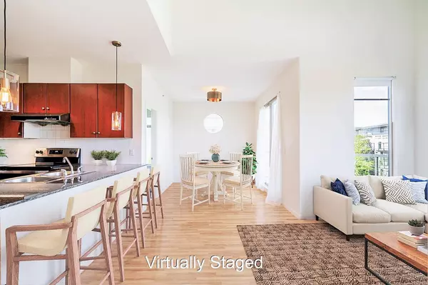 Surrey, BC V3R 0B4,15385 101a AVE #418