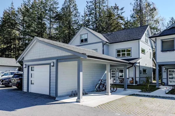 Gibsons, BC V0N 1V7,950 Woodsworth RD #25