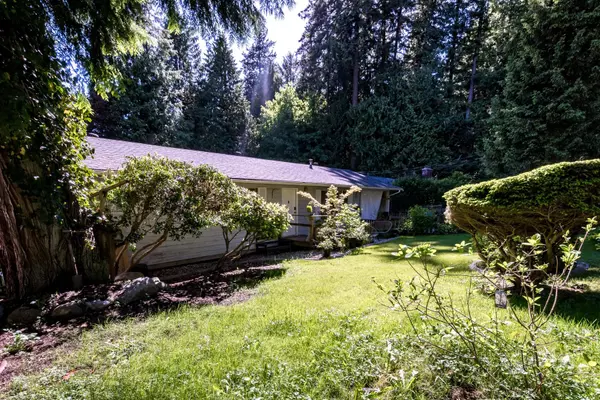 Roberts Creek, BC V0N 2W4,2647 Manatee RD