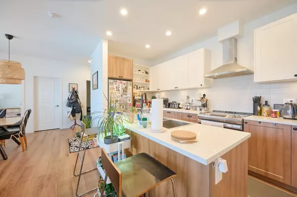 Langley, BC V2Y 3K5,20487 65 AVE #B503