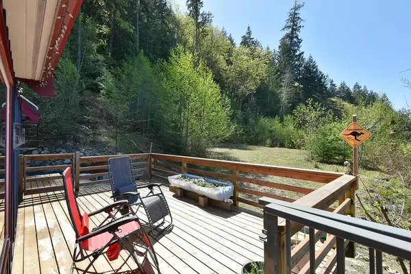 Madeira Park, BC V0N 2H0,5280 Cecil Hill RD