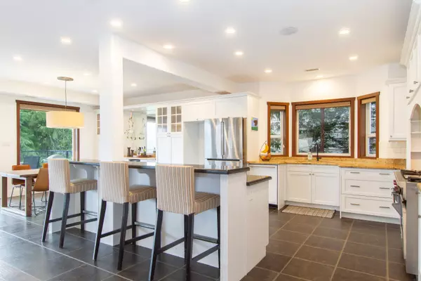 Squamish, BC V0N 3G0,1007 Tobermory WAY