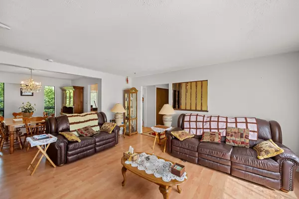 Coquitlam, BC V3K 5R1,1801 Madore AVE