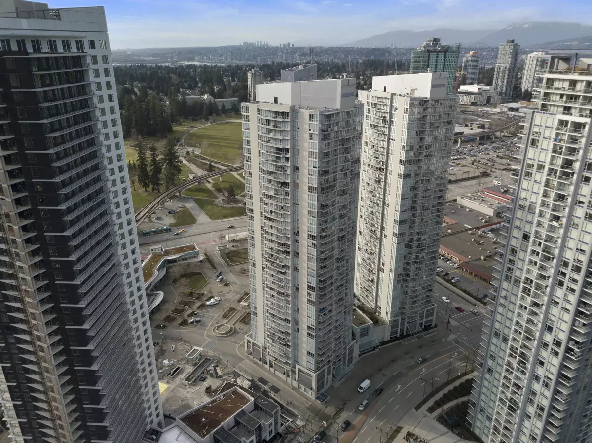 Surrey, BC V3T 0G5,13688 100 AVE #909