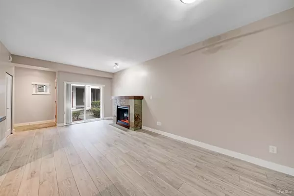 Burnaby, BC V5J 0A1,7388 Macpherson AVE #51