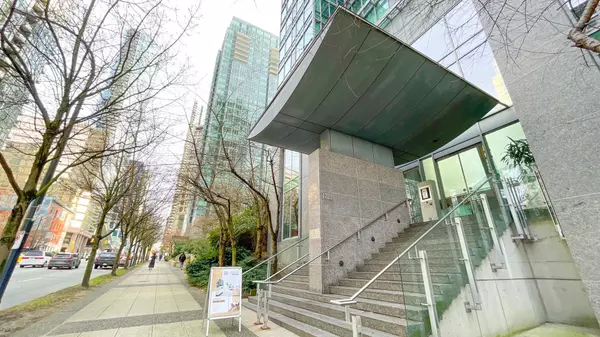 Vancouver, BC V6E 4R3,1288 W Georgia ST #2605