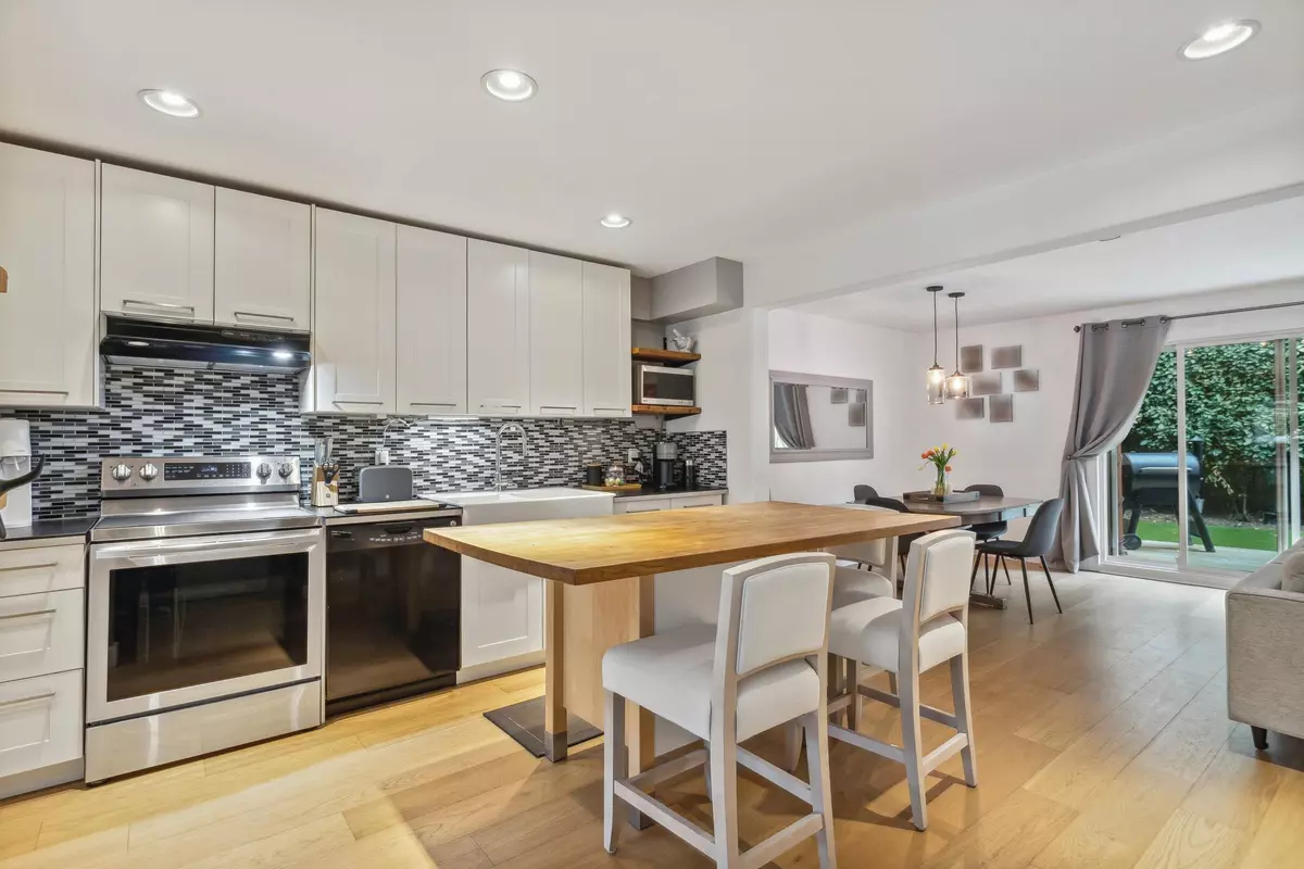 Squamish, BC V0N 3G0,39826 No Name RD