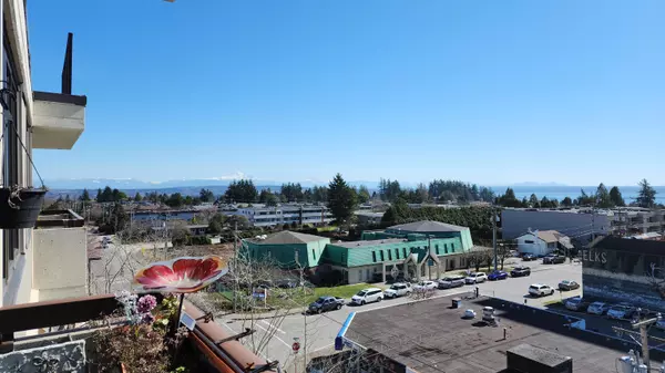 White Rock, BC V4B 4A4,1521 George ST #605