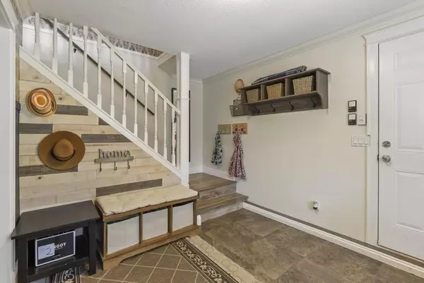 Delta, BC V4E 2E1,11769 64b AVE