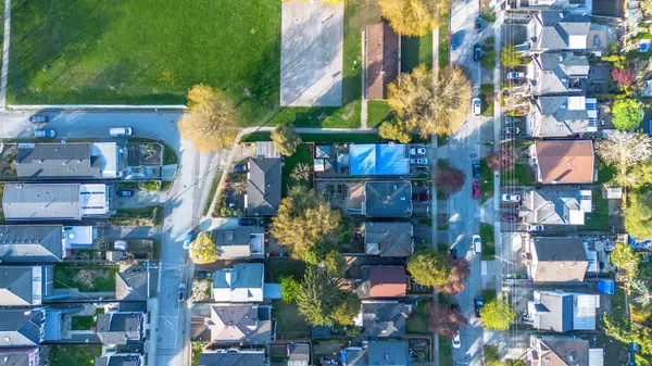 Vancouver, BC V5R 4C7,5311 Mckinnon ST