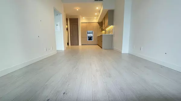 Burnaby, BC V5C 0N2,4890 Lougheed HWY #4406