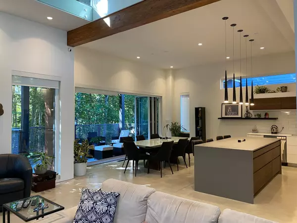 39211 Falcon CRES,  Squamish,  BC V8B 0B3