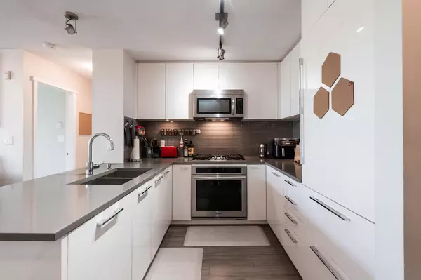 Coquitlam, BC V3B 0J2,1128 Kensal PL #404