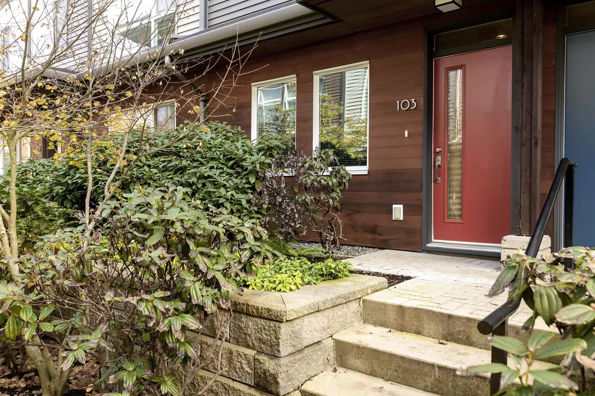 Surrey, BC V3Z 6P4,16222 23a AVE #103