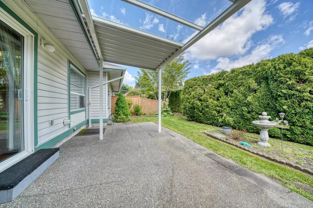 Surrey, BC V3S 8Y2,18939 65 AVE #10