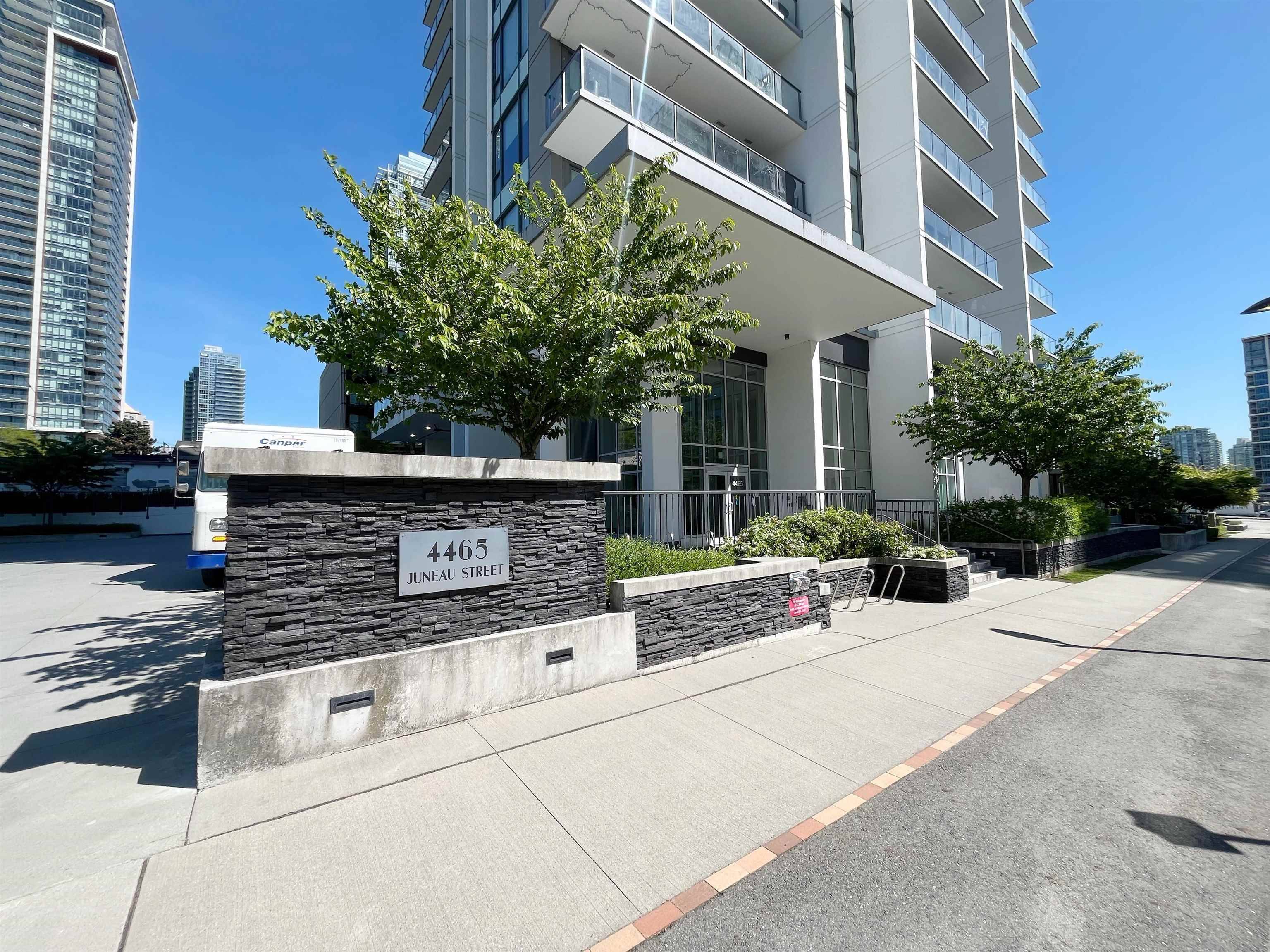 Burnaby, BC V5C 0L8,4465 Juneau ST #1101