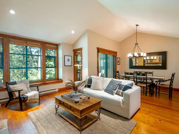 Whistler, BC V8E 0X2,4652 Blackcomb WAY #51