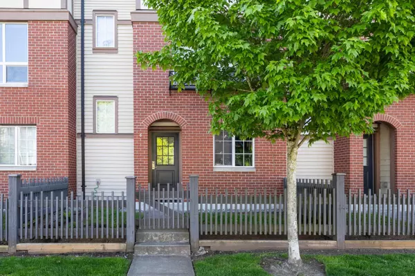 Langley, BC V2Y 0M4,7848 209 ST #6