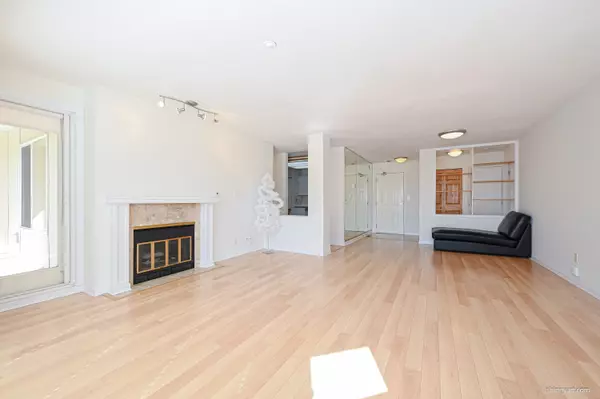 Richmond, BC V7C 3W2,7200 Gilbert RD #207