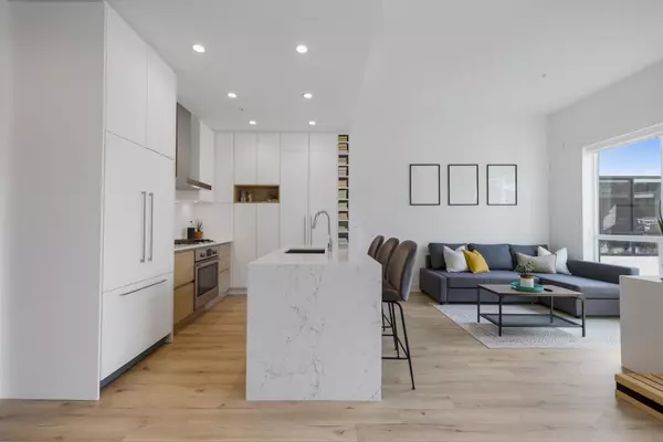 Port Moody, BC V3H 0L9,3131 Murray ST #625