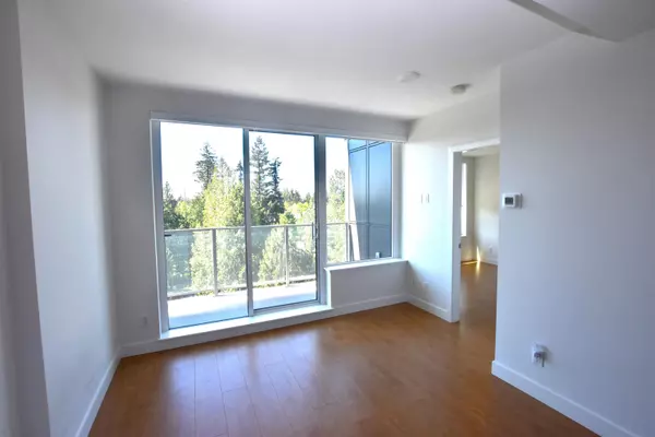 Surrey, BC V3T 0S4,13359 Old Yale RD #706