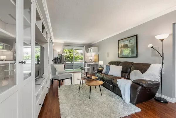 White Rock, BC V4B 4A1,1341 George ST #104