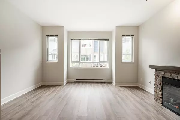 Surrey, BC V4N 0B4,7088 191 ST #33