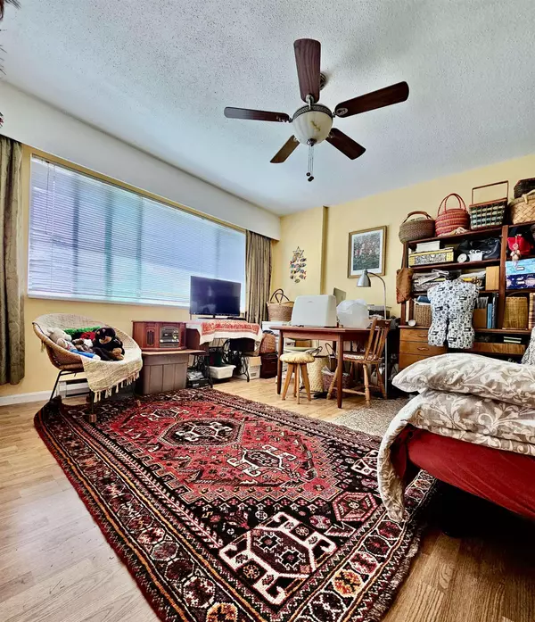 Delta, BC V4K 3E7,4955 57 ST #40