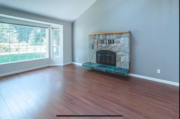 Boston Bar / Lytton, BC V0K 1C0,50615 Slanzi RD