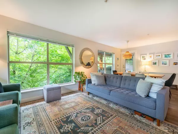 1468 St. Andrews AVE #205,  North Vancouver,  BC V7L 0A8