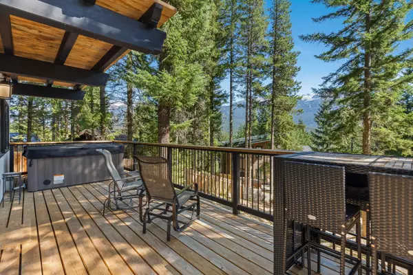 Whistler, BC V8E 0G1,8636 Lakewood CT
