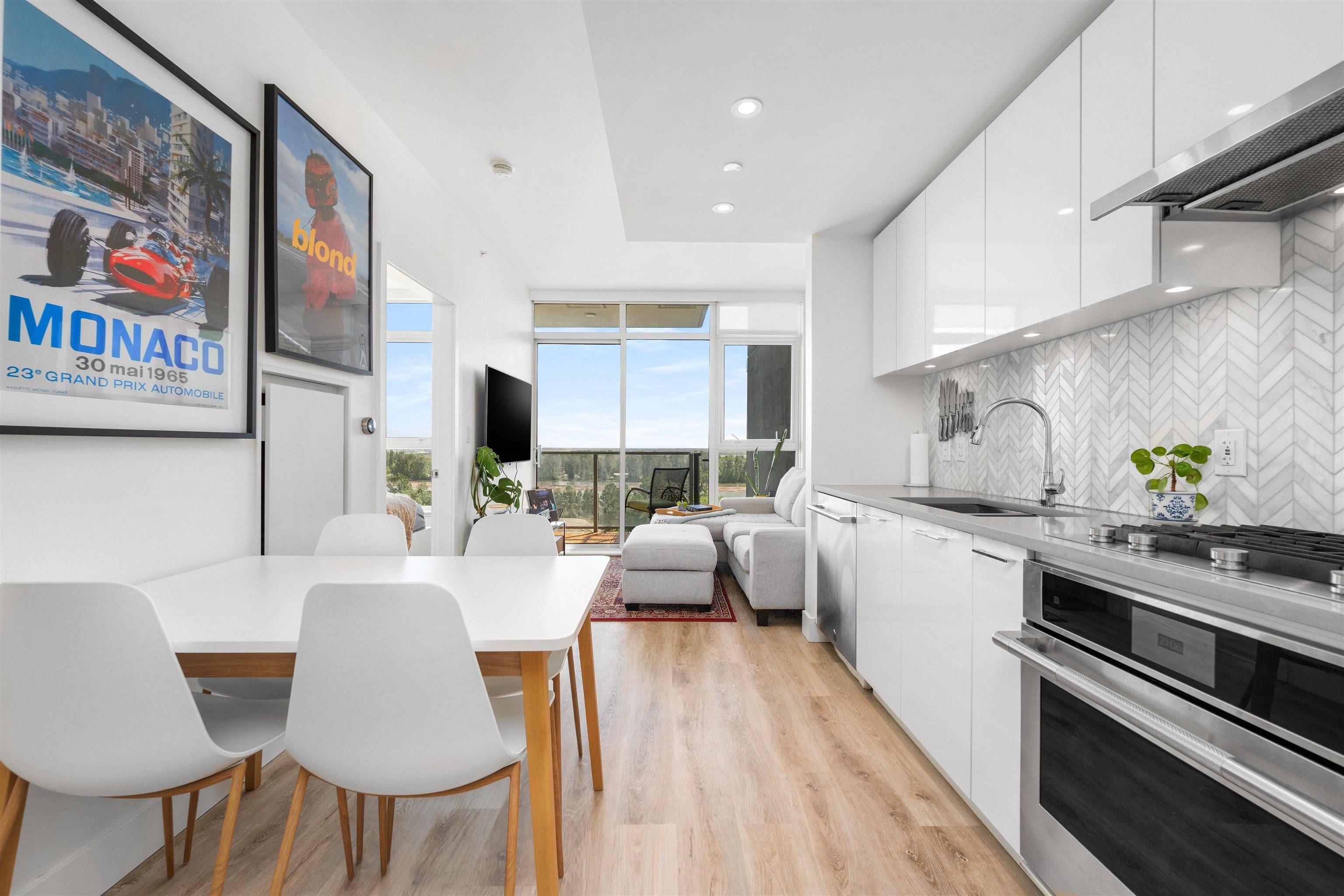 Vancouver, BC V5S 0H6,3581 E Kent Avenue North #1406