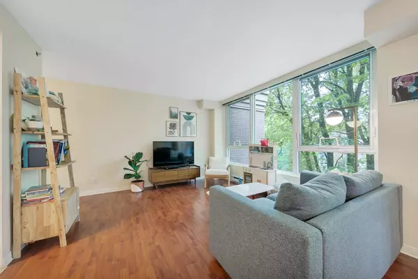 Vancouver, BC V5Z 4P1,500 W 10th AVE #413