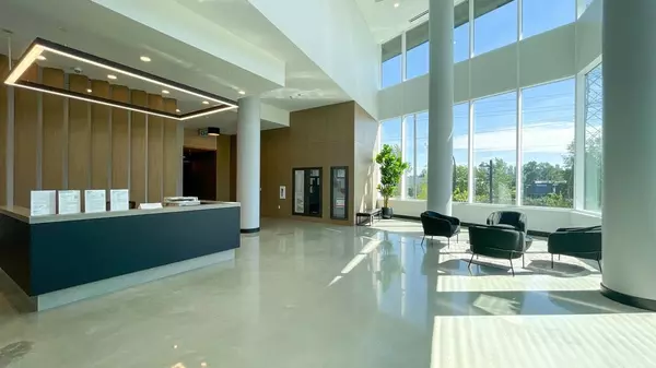 Burnaby, BC V5C 0N3,4433 Alaska ST #802