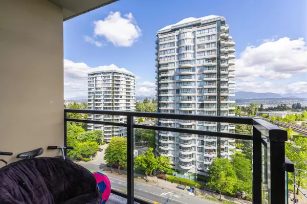 10777 University DR #1010,  Surrey,  BC V3T 0E6