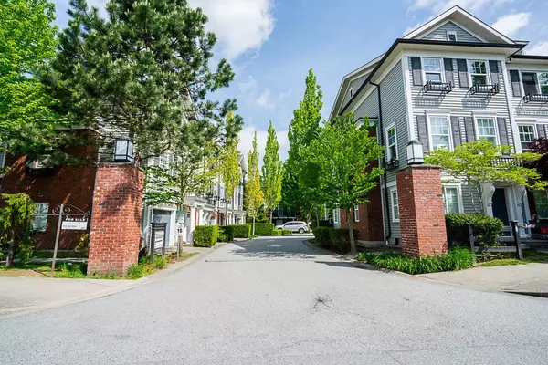 Surrey, BC V4N 1A5,18983 72a AVE #54