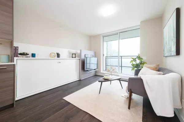 Surrey, BC V3T 1V6,13398 104th AVE #2702