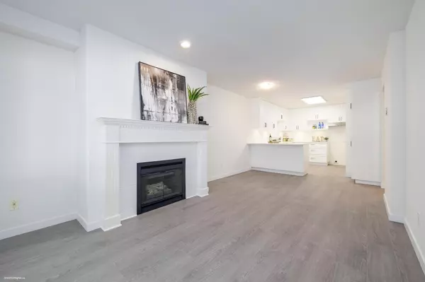 Surrey, BC V3W 0R8,13888 70 AVE #293