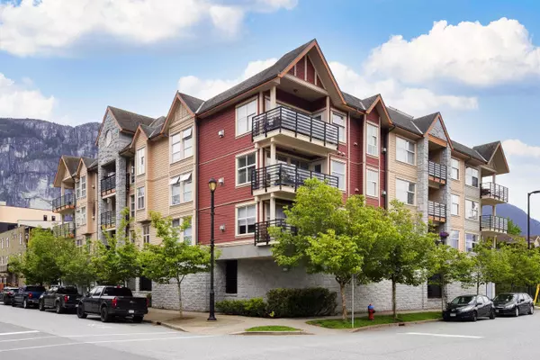 Squamish, BC V8B 0A5,1310 Victoria ST #407