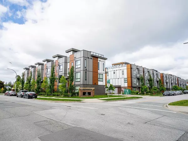 Langley, BC V3A 3W9,19760 55 AVE #58